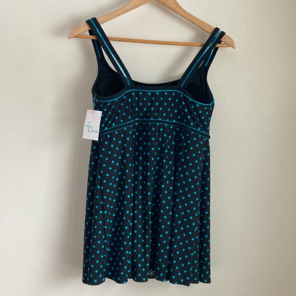 New Le cove women’s swim dress - Picture 5 of 6